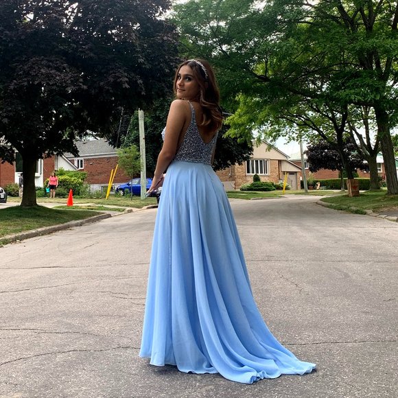 Prom Dress - Picture 2 of 6